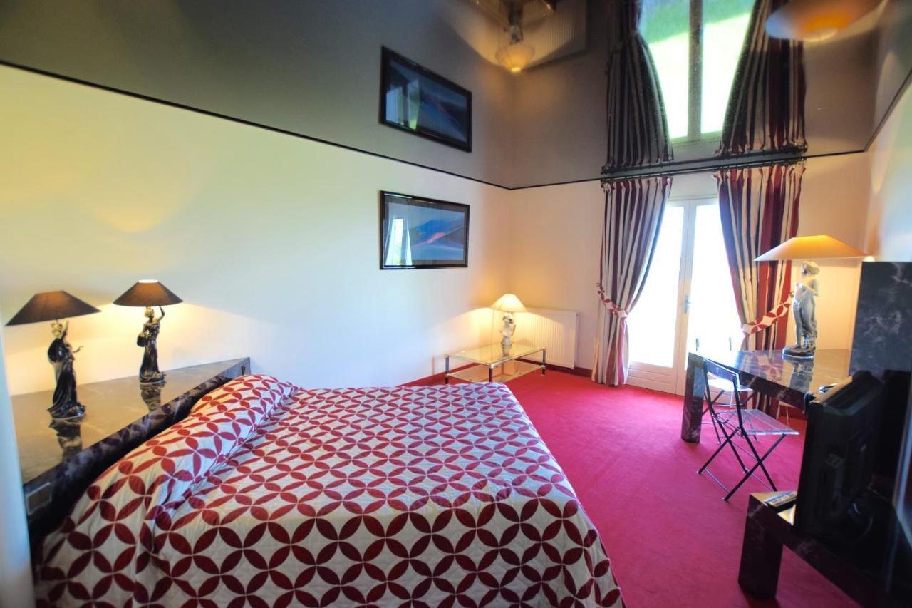Crispol Hotel Saint-Père Екстериор снимка