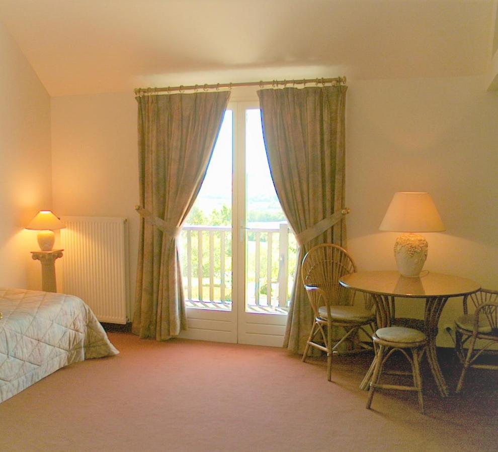 Crispol Hotel Saint-Père Екстериор снимка